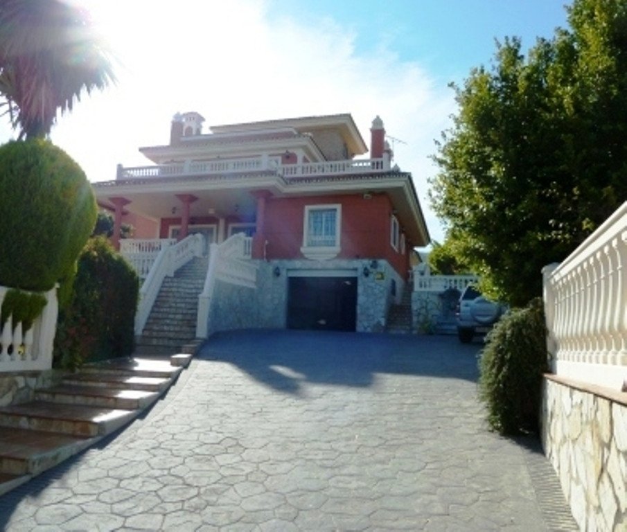Featured image 2